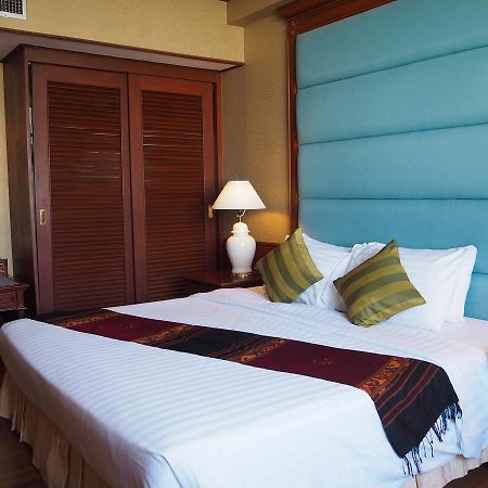 Charoen Thani Hotel, Khon Kaen Buitenkant foto
