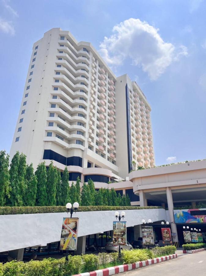 Charoen Thani Hotel, Khon Kaen Buitenkant foto