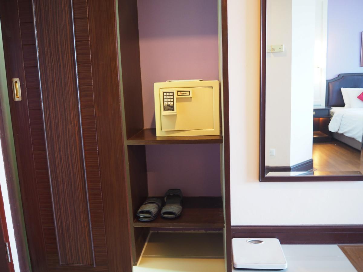 Charoen Thani Hotel, Khon Kaen Buitenkant foto