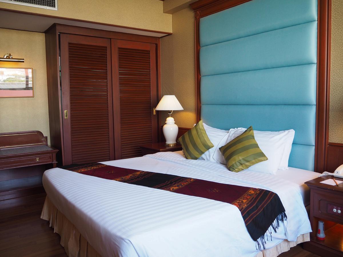 Charoen Thani Hotel, Khon Kaen Buitenkant foto