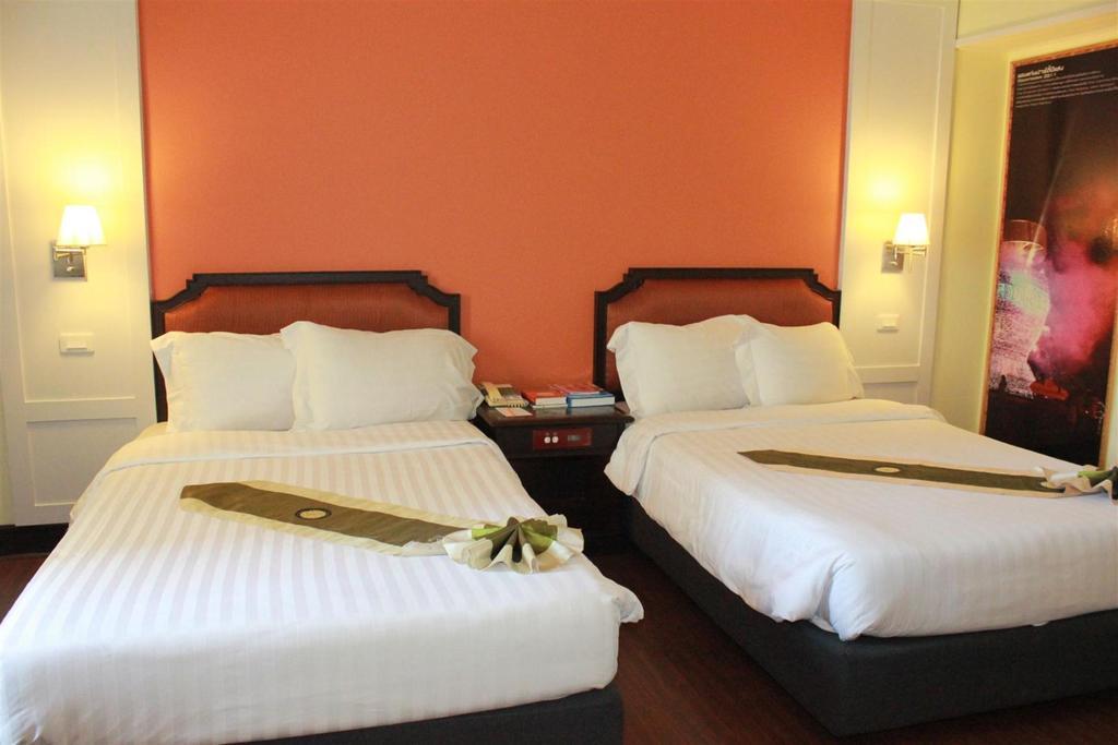 Charoen Thani Hotel, Khon Kaen Buitenkant foto